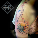 Dandelion Tattoo On The Shoulder And Arm With Birds And Colorful Inks Tatuaje De Diente De León En El Hombro Y El Brazo Con Pájaros Y Tintas De Colores<br>