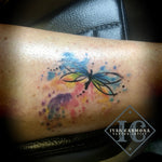 Dragon Fly Tattoo On The The Leg With Watercolors Blue Green Yellow Pink And Purple Tatuaje De Libélula En La Pierna Con Acuarelas Azul Verde Amarillo Rosa Y Morado<br>